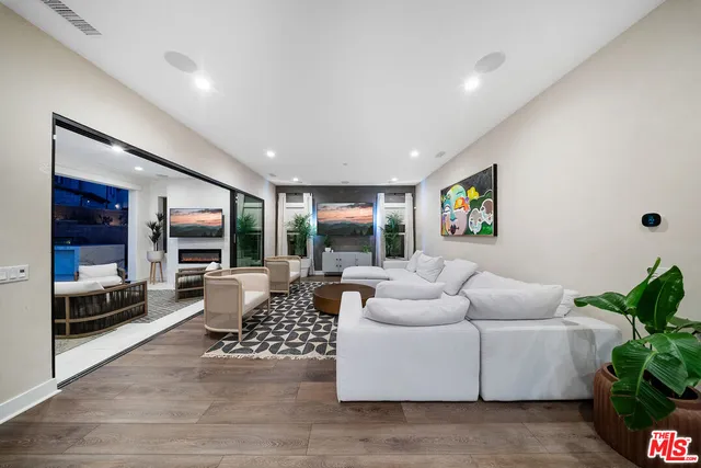 $10,000 | 20643 West Wood Rose Court, Porter Ranch, CA 91326