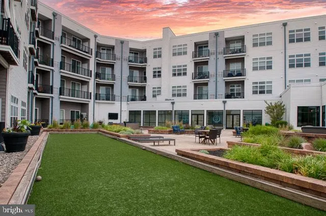 $2,466 | 131 Bridge Street, Unit 1B22314, Phoenixville, PA 19460