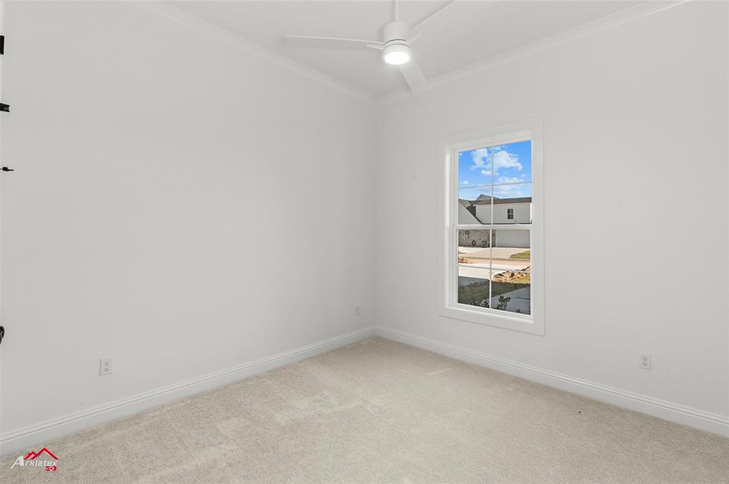 35 Turtle Creek Drive Benton, LA 71006 - Photo 25 of 32 an empty room with windows