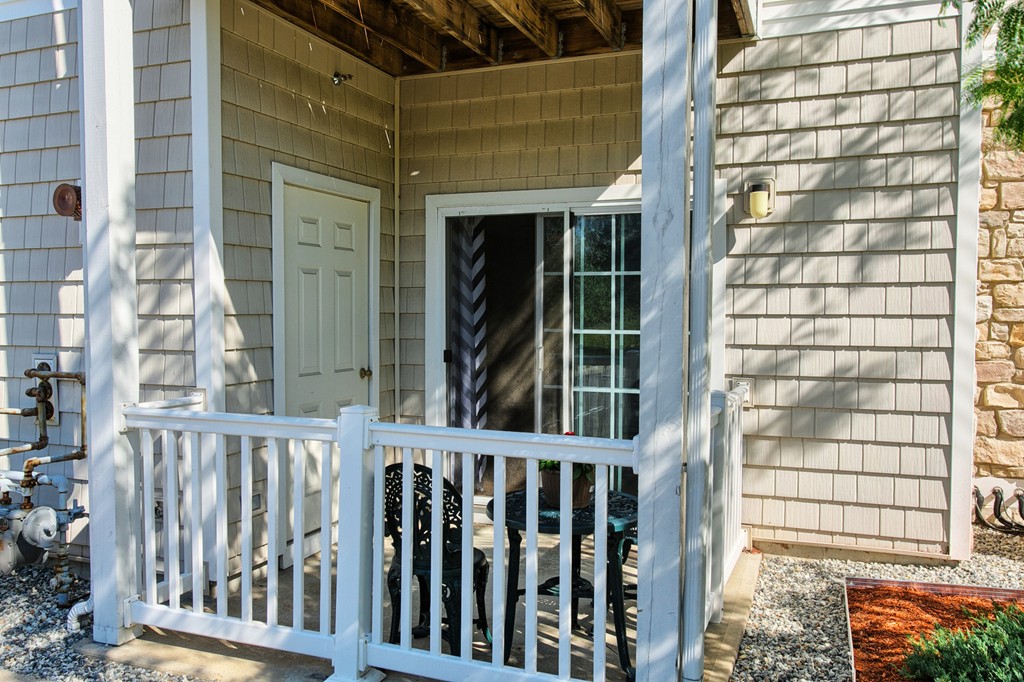 19 Hampshire Road, Unit 110 Methuen, MA 01844 - Photo 4 of 24 Gallery Image 4