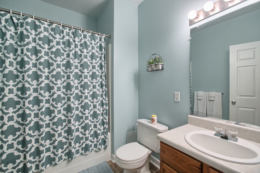 19 Hampshire Road, Unit 110 Methuen, MA 01844 - Photo 9 of 24 Gallery Image 9