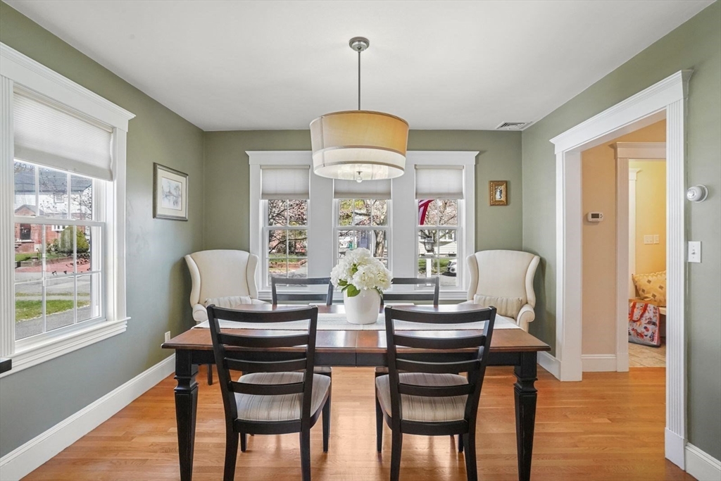 88 Damon Road Medford, MA 02155 - Photo 9 of 39 Gallery Image 9