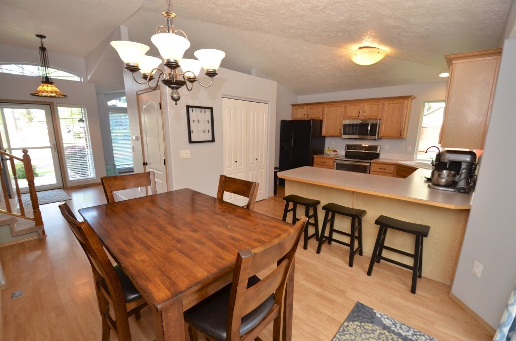 16920 North Woodcrest Court Colbert, WA 99005 - Photo 5 of 20