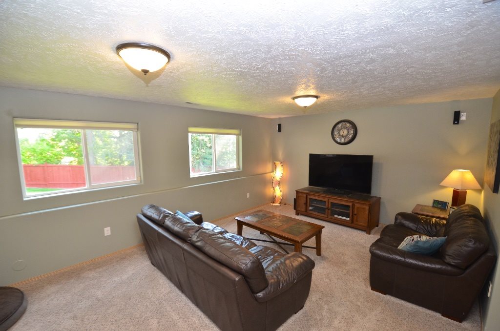 16920 North Woodcrest Court Colbert, WA 99005 - Photo 8 of 20