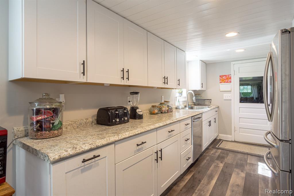 12394 Jennings Road Linden, MI 48451 - Photo 8 of 21