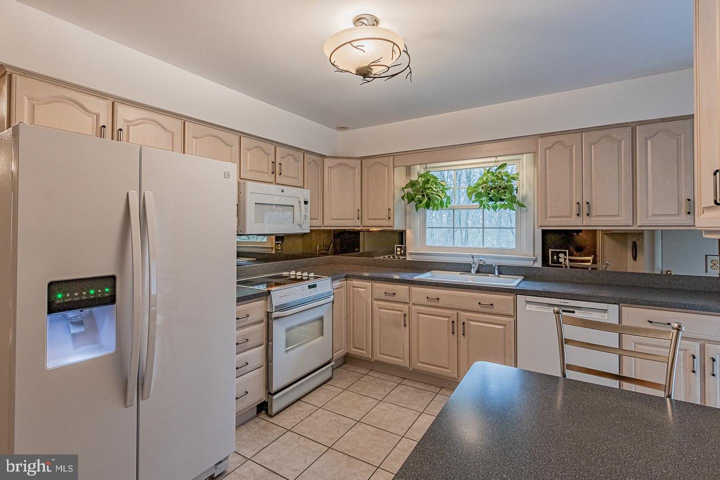 458 Thornton Road Thornton, PA 19373 - Photo 17 of 30 Kitchen