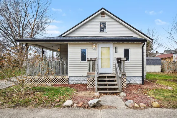 $165,000 | 602 Illinois Street, Walkerton, IN 46574
