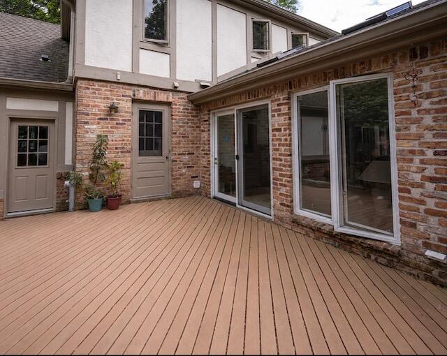 3 Maplewood Court Wind Point, WI 53402 - Photo 31 of 40 deck 2