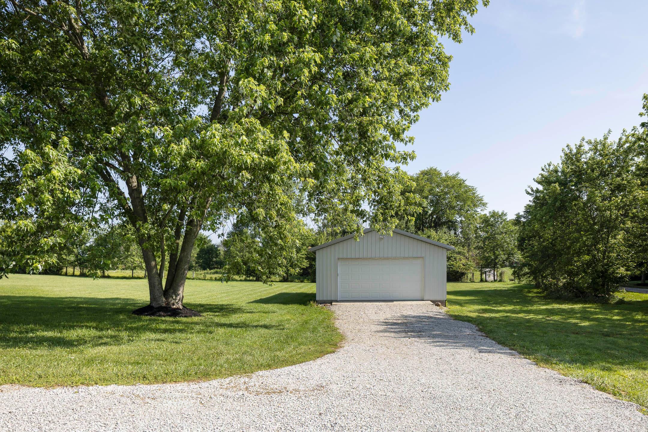 6704 Blacks Road Southwest Pataskala, OH 43062 - Photo 3 of 54 6704 Blacks Road SW-31