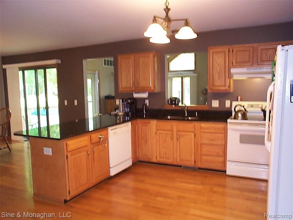 339 Cox Road St. Clair, MI 48079 - Photo 9 of 53 9 KITCHEN CLOSE UP 339 COX.JPG