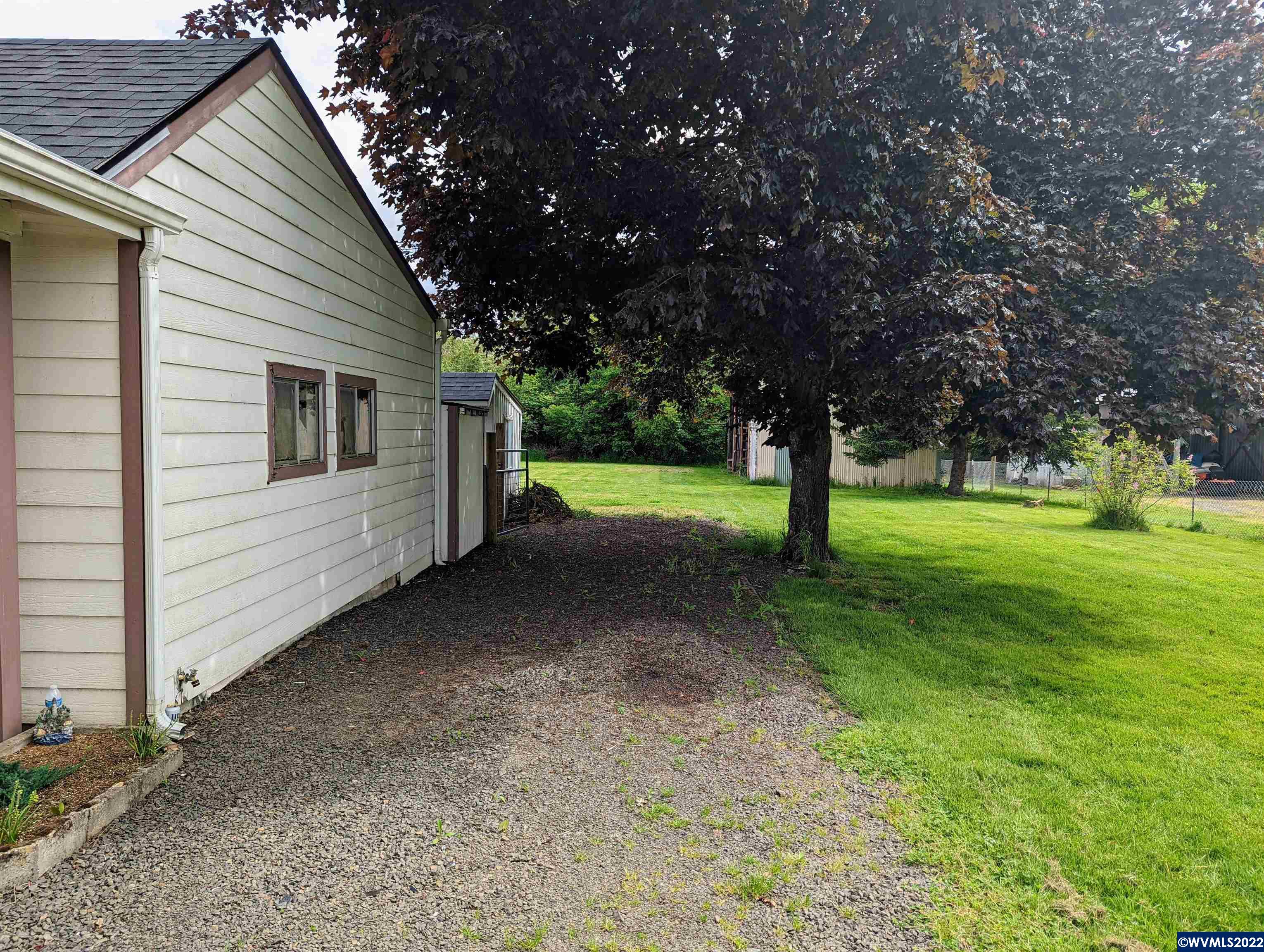 455 Crowfoot Road Lebanon, OR 97355 - Photo 3 of 20 Gallery Image 3