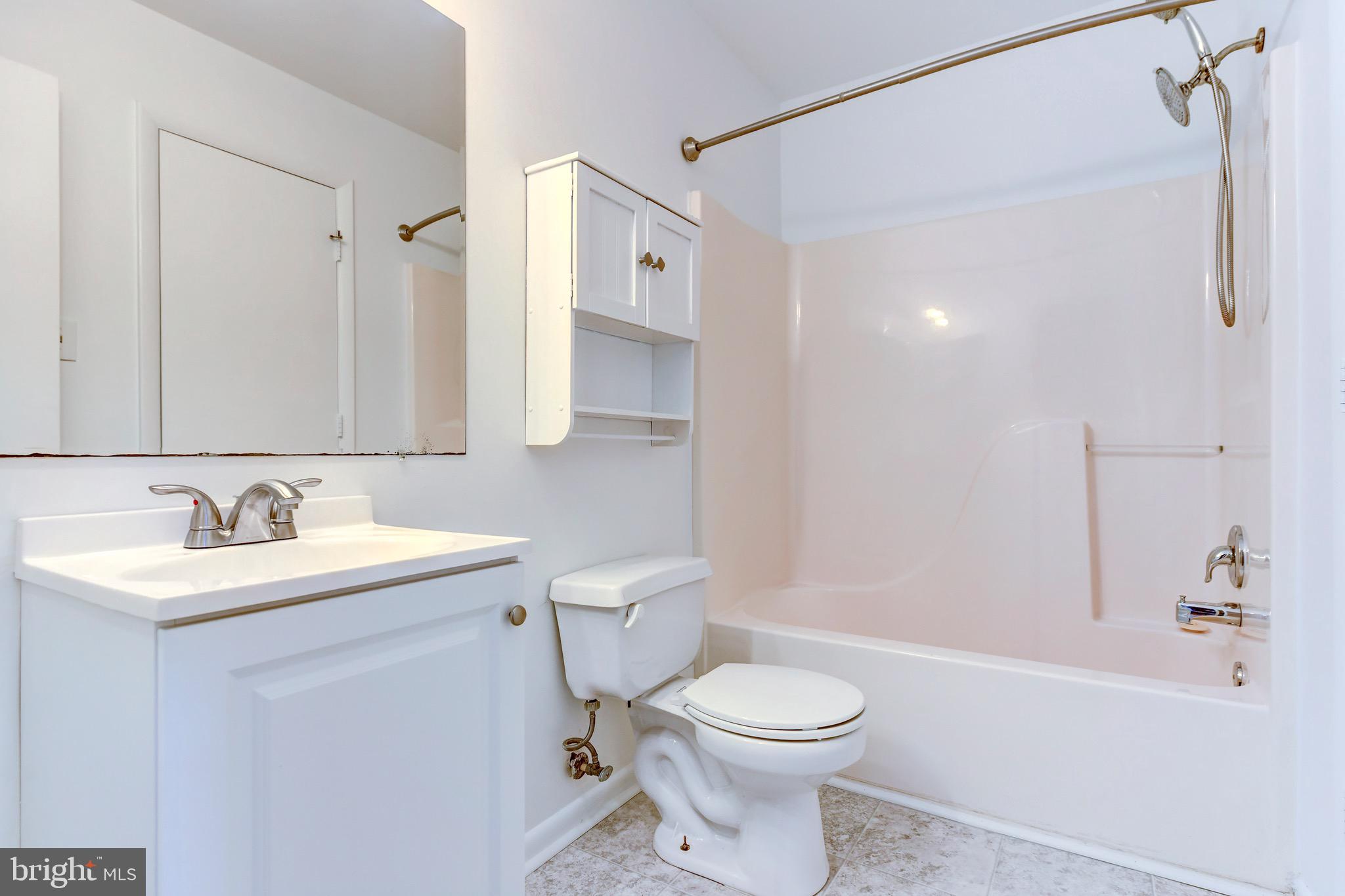 20240 Harbor Tree Road Montgomery Village, MD 20886 - Photo 12 of 27 Gallery Image 12