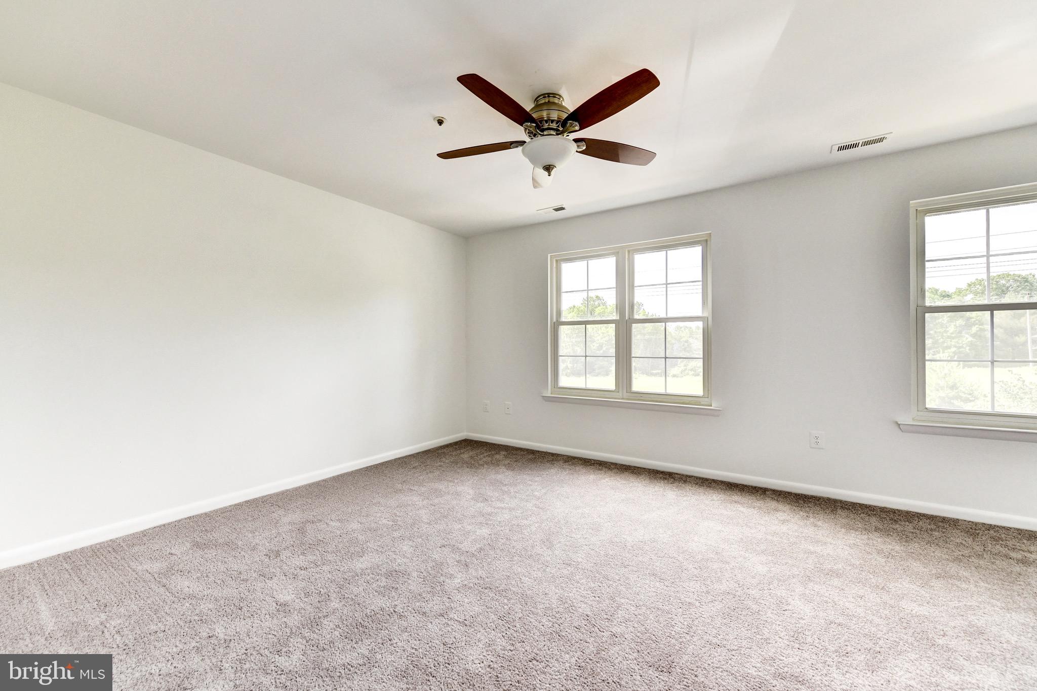 20240 Harbor Tree Road Montgomery Village, MD 20886 - Photo 14 of 27 Gallery Image 14