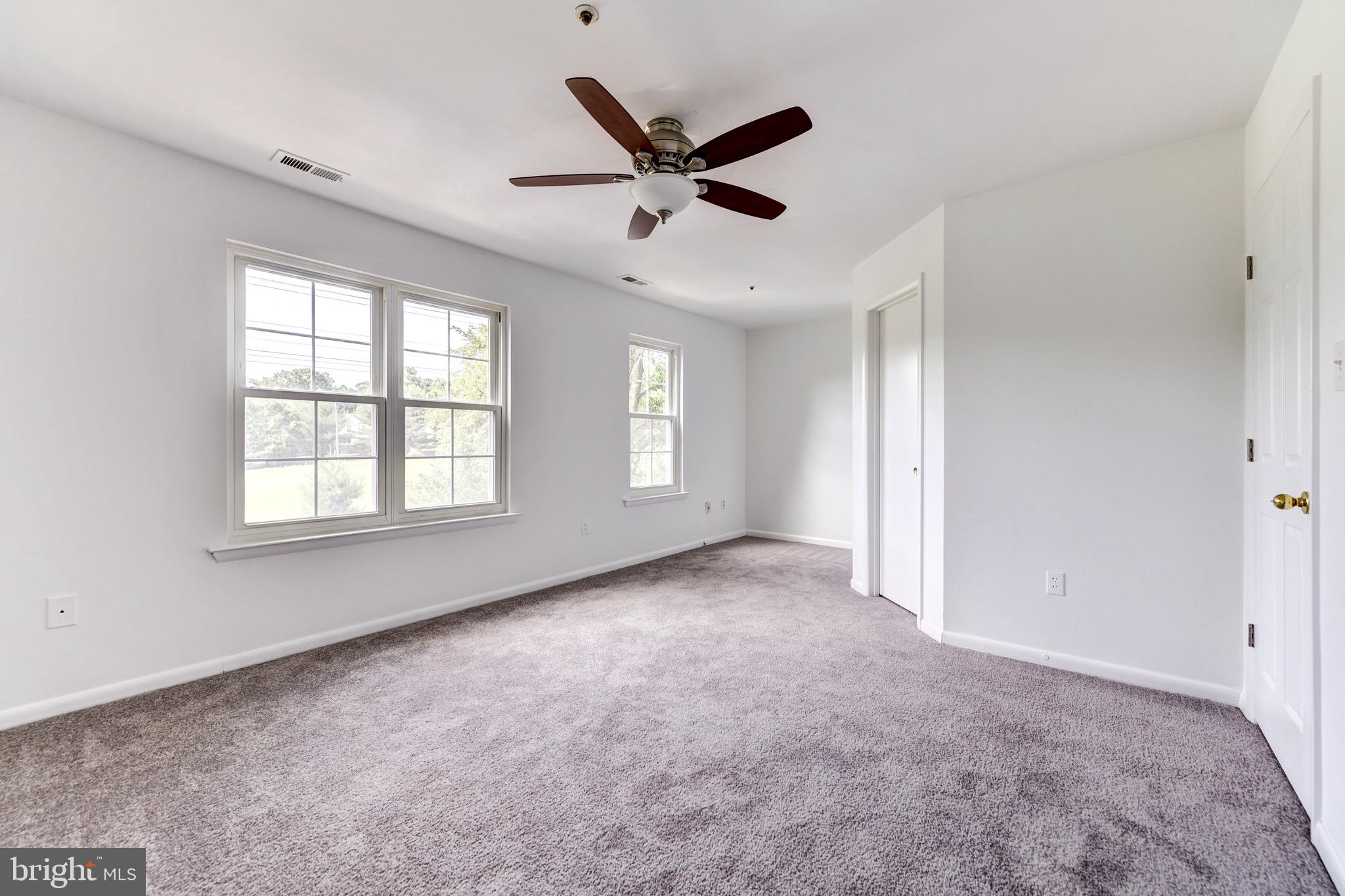 20240 Harbor Tree Road Montgomery Village, MD 20886 - Photo 15 of 27 Gallery Image 15