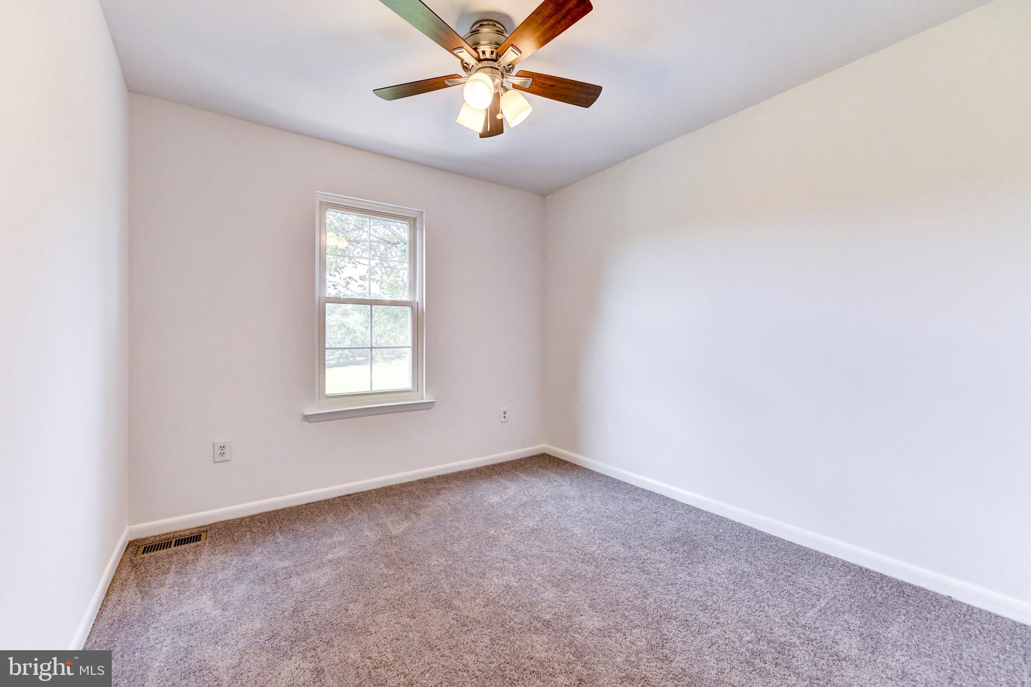 20240 Harbor Tree Road Montgomery Village, MD 20886 - Photo 17 of 27 Gallery Image 17
