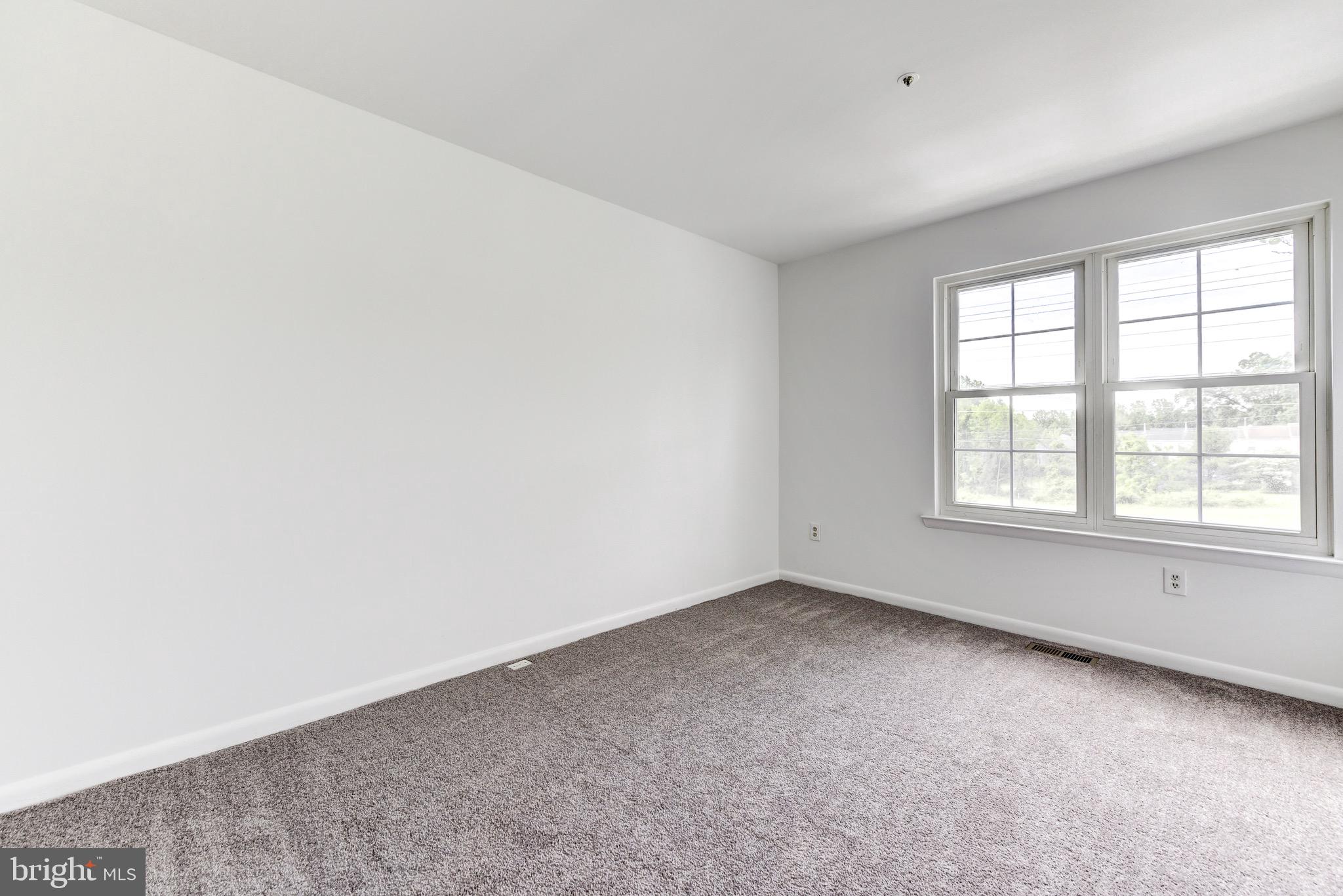 20240 Harbor Tree Road Montgomery Village, MD 20886 - Photo 19 of 27 Gallery Image 19