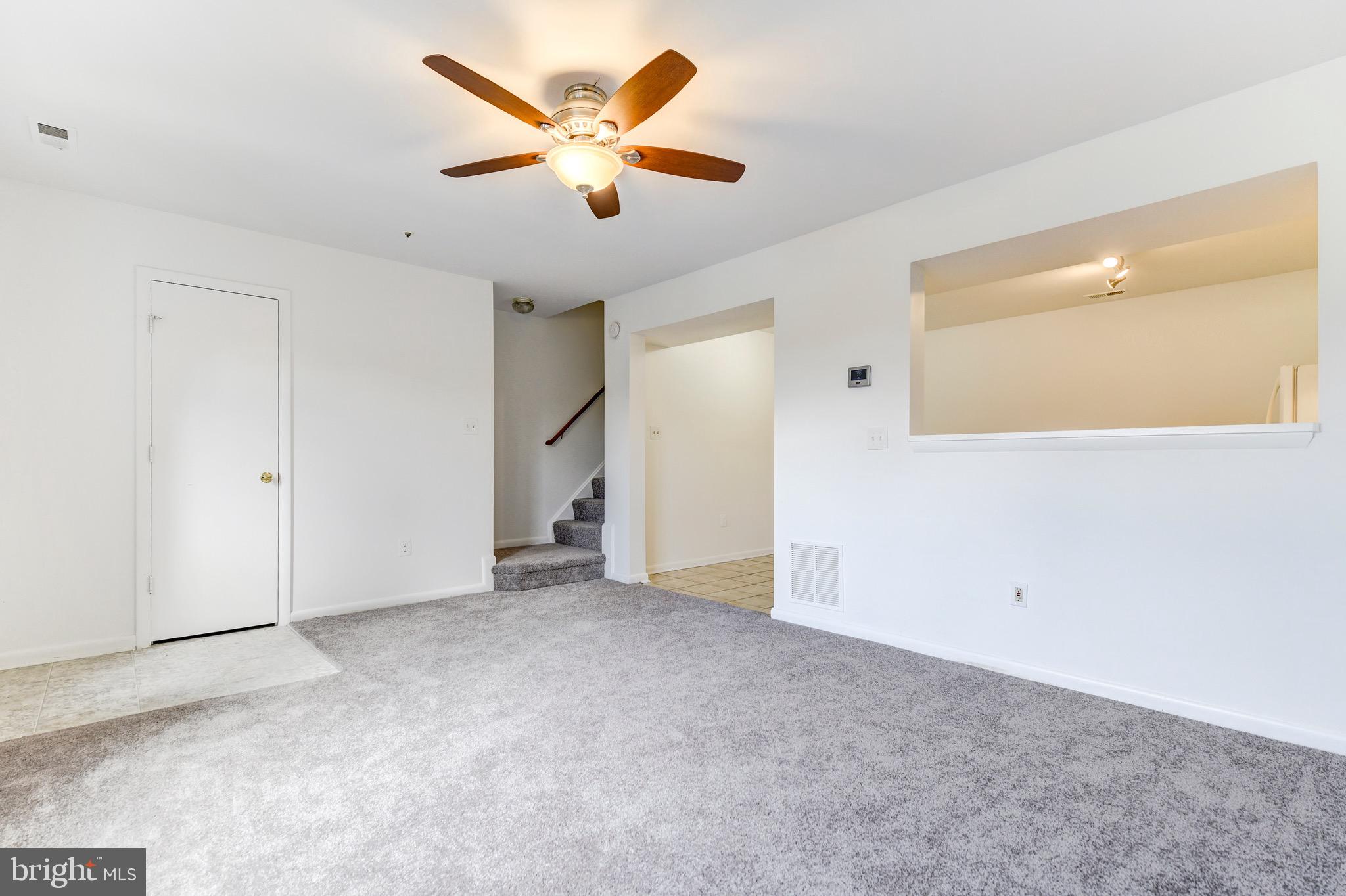 20240 Harbor Tree Road Montgomery Village, MD 20886 - Photo 5 of 27 Gallery Image 5