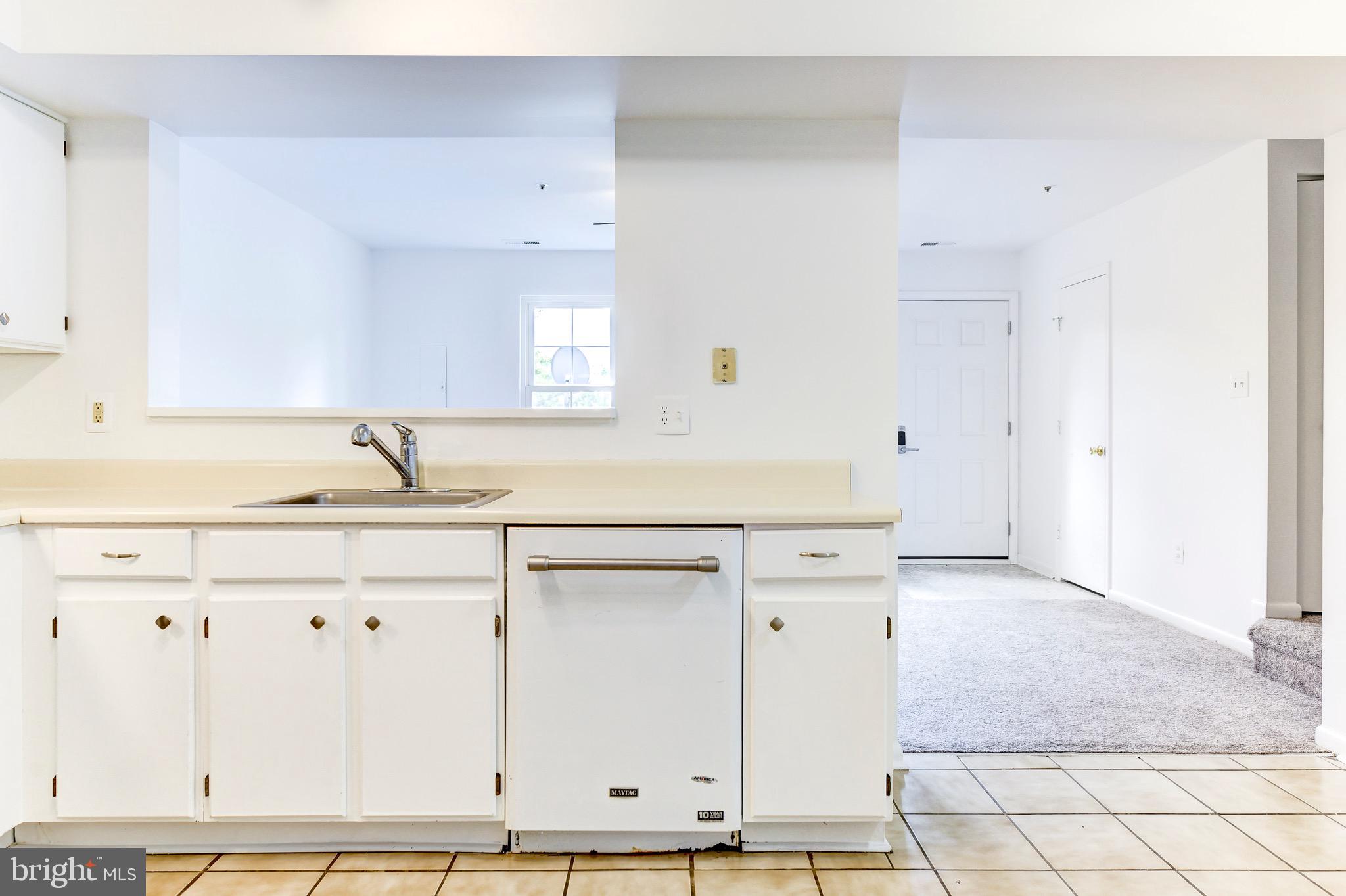 20240 Harbor Tree Road Montgomery Village, MD 20886 - Photo 10 of 27 Gallery Image 10