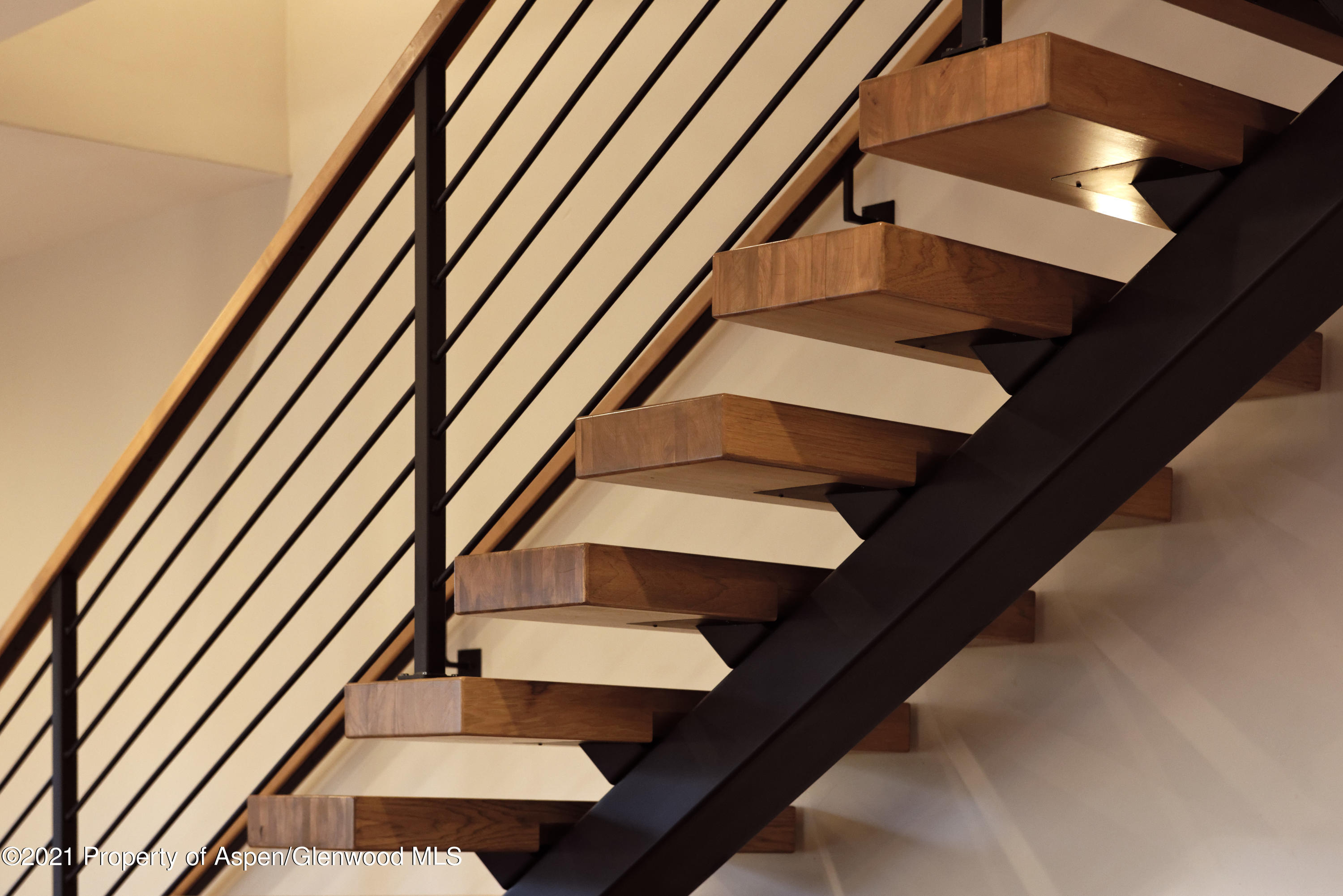 243 Overlook Ridge, Unit 450) Basalt, CO 81621 - Photo 16 of 53 View Rail stairs