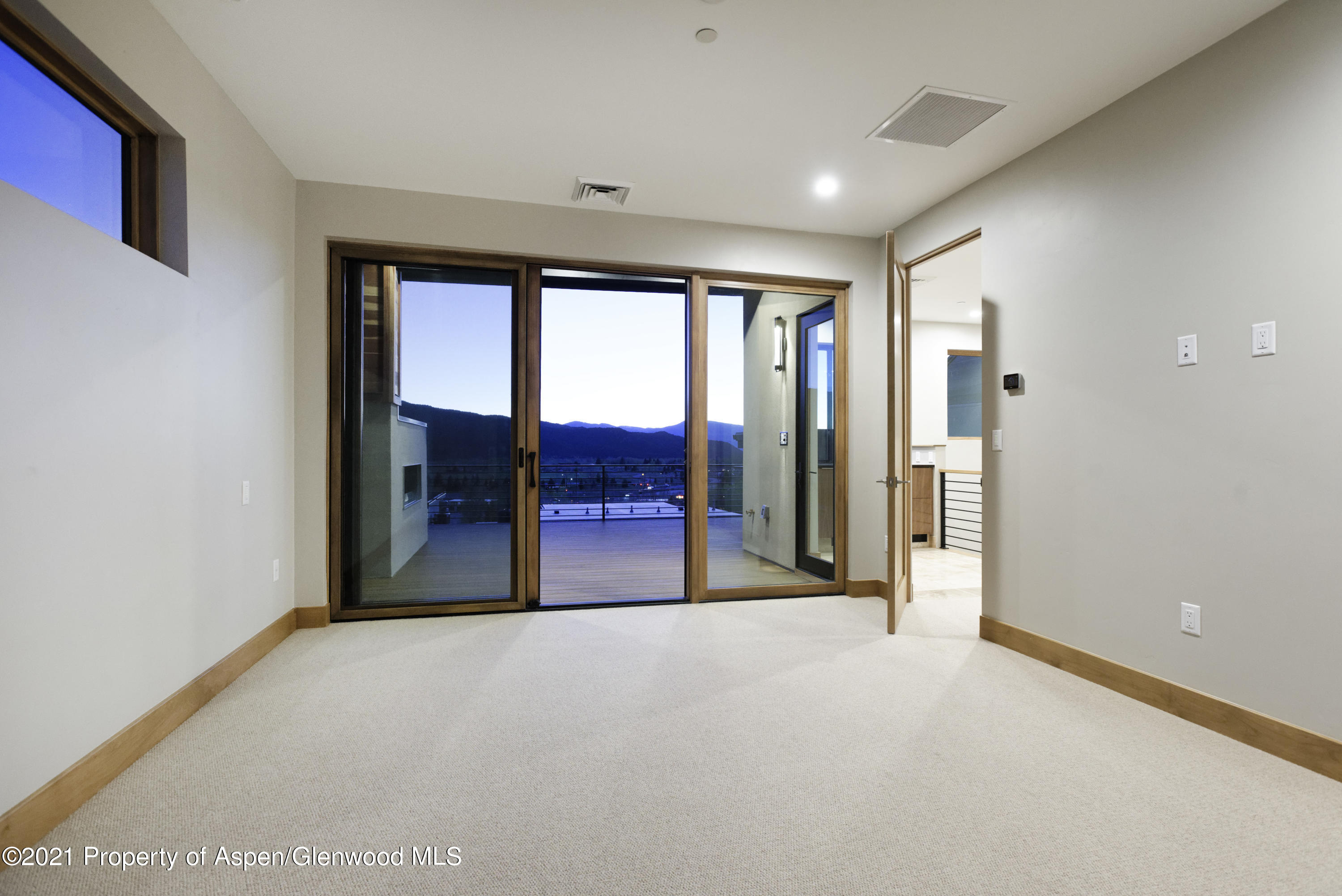 243 Overlook Ridge, Unit 450) Basalt, CO 81621 - Photo 39 of 53 Master suite