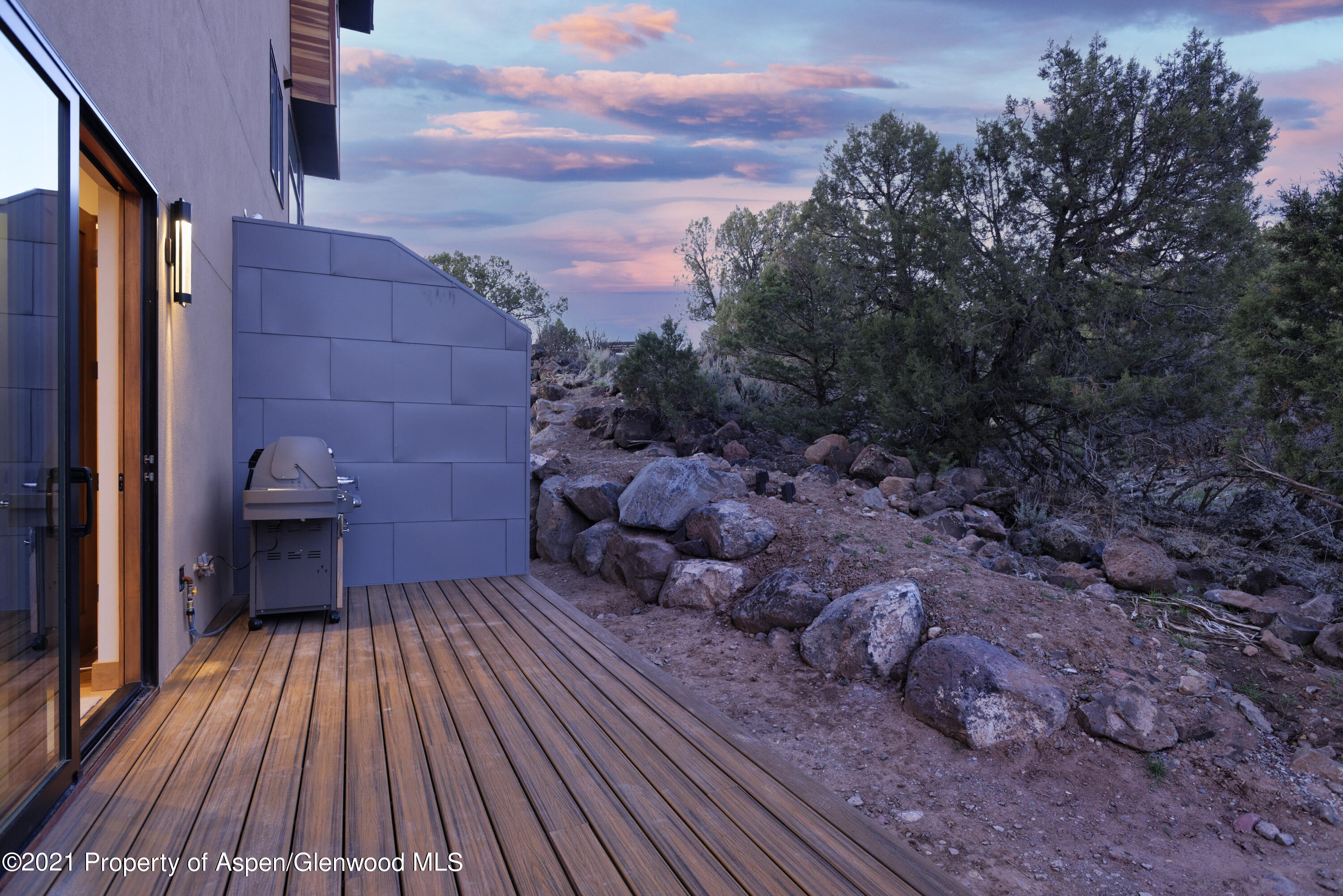 243 Overlook Ridge, Unit 450) Basalt, CO 81621 - Photo 5 of 53 Grilling deck