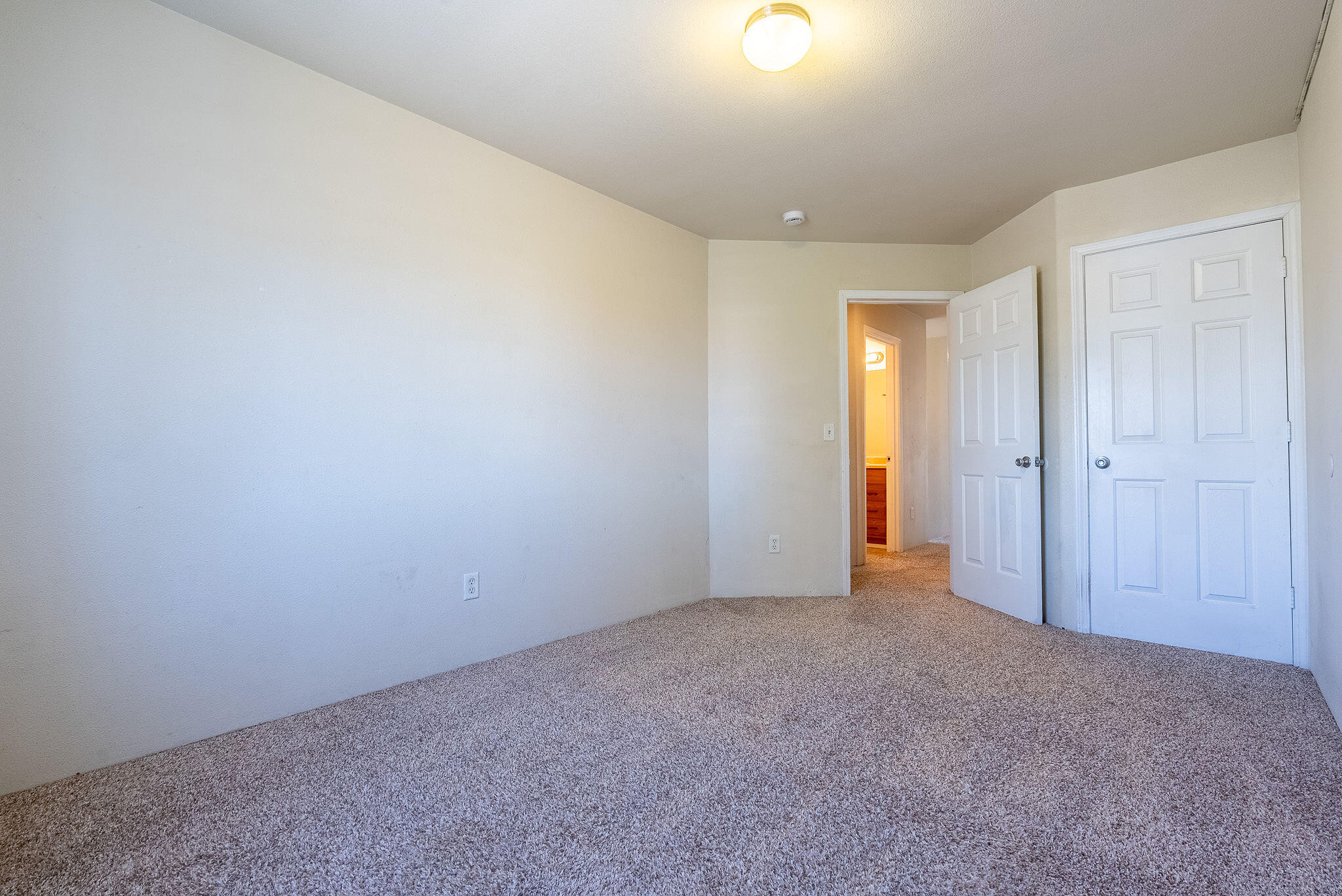 114 Cedar Street Central Point, OR 97502 - Photo 26 of 47 DSC02587-HDR