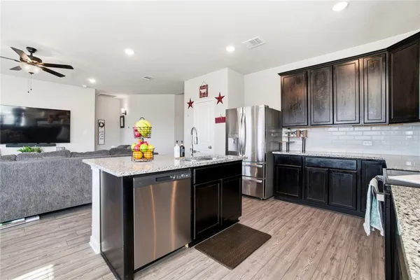 $315,000 | 1318 Kingsgate Drive, Bryan, TX 77807
