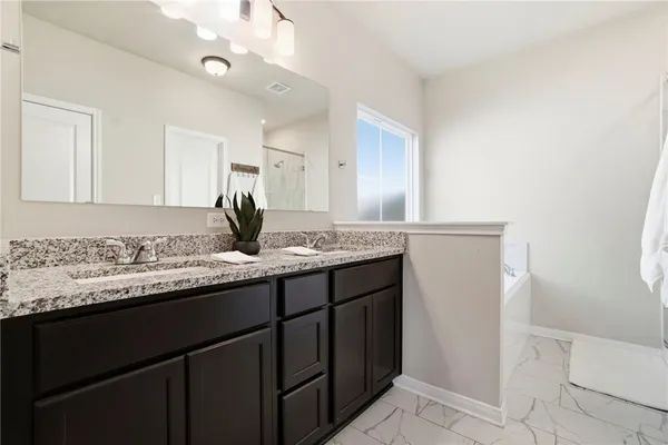 $315,000 | 1318 Kingsgate Drive, Bryan, TX 77807