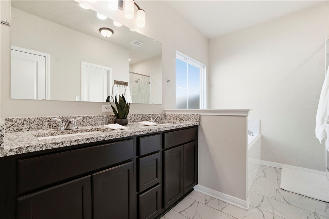 1318 Kingsgate Drive Bryan, TX 77807 - Photo 20 of 44