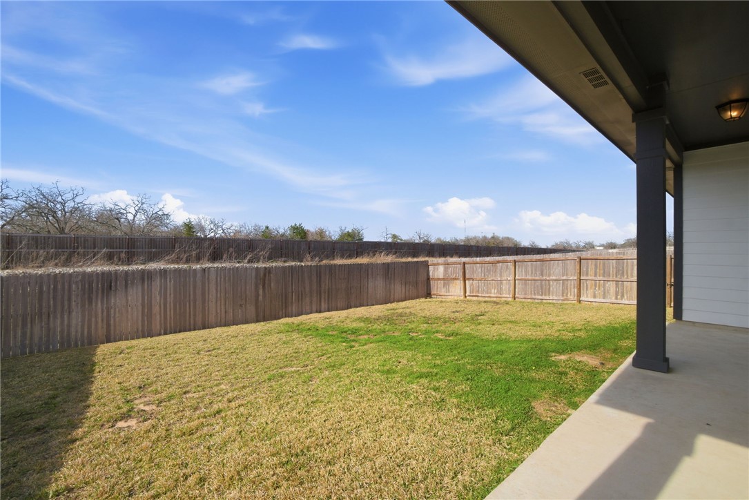 1318 Kingsgate Drive Bryan, TX 77807 - Photo 30 of 44