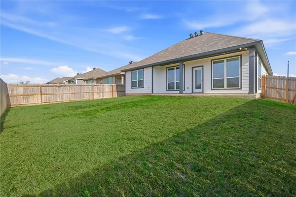 $315,000 | 1318 Kingsgate Drive, Bryan, TX 77807