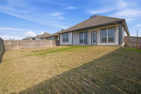 $315,000 | 1318 Kingsgate Drive, Bryan, TX 77807