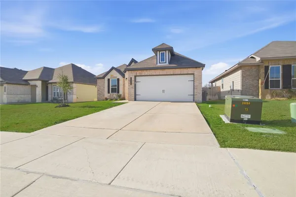 $315,000 | 1318 Kingsgate Drive, Bryan, TX 77807