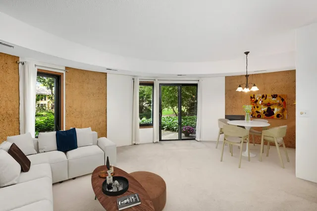 $200,000 | 3141 Dean Court, Unit 102, Minneapolis, MN 55416