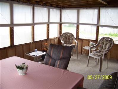 8806 Liable Road Highland, IN 46322 - Photo 8 of 10 a living room with furniture and a window