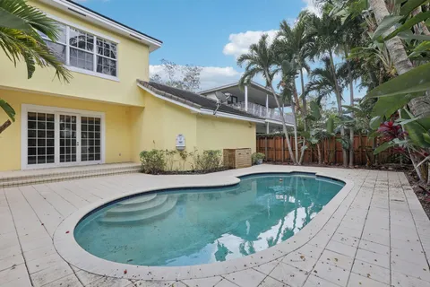 $1,700,000 | 509 Northeast 13th Avenue, Fort Lauderdale, FL 33301