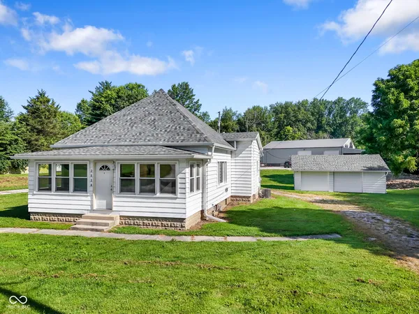 $219,900 | 2536 Highway 340, Brazil, IN 47834