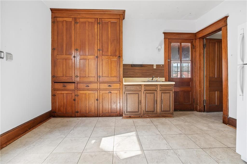 4 3rd Street Oneonta, NY 13820 - Photo 11 of 23