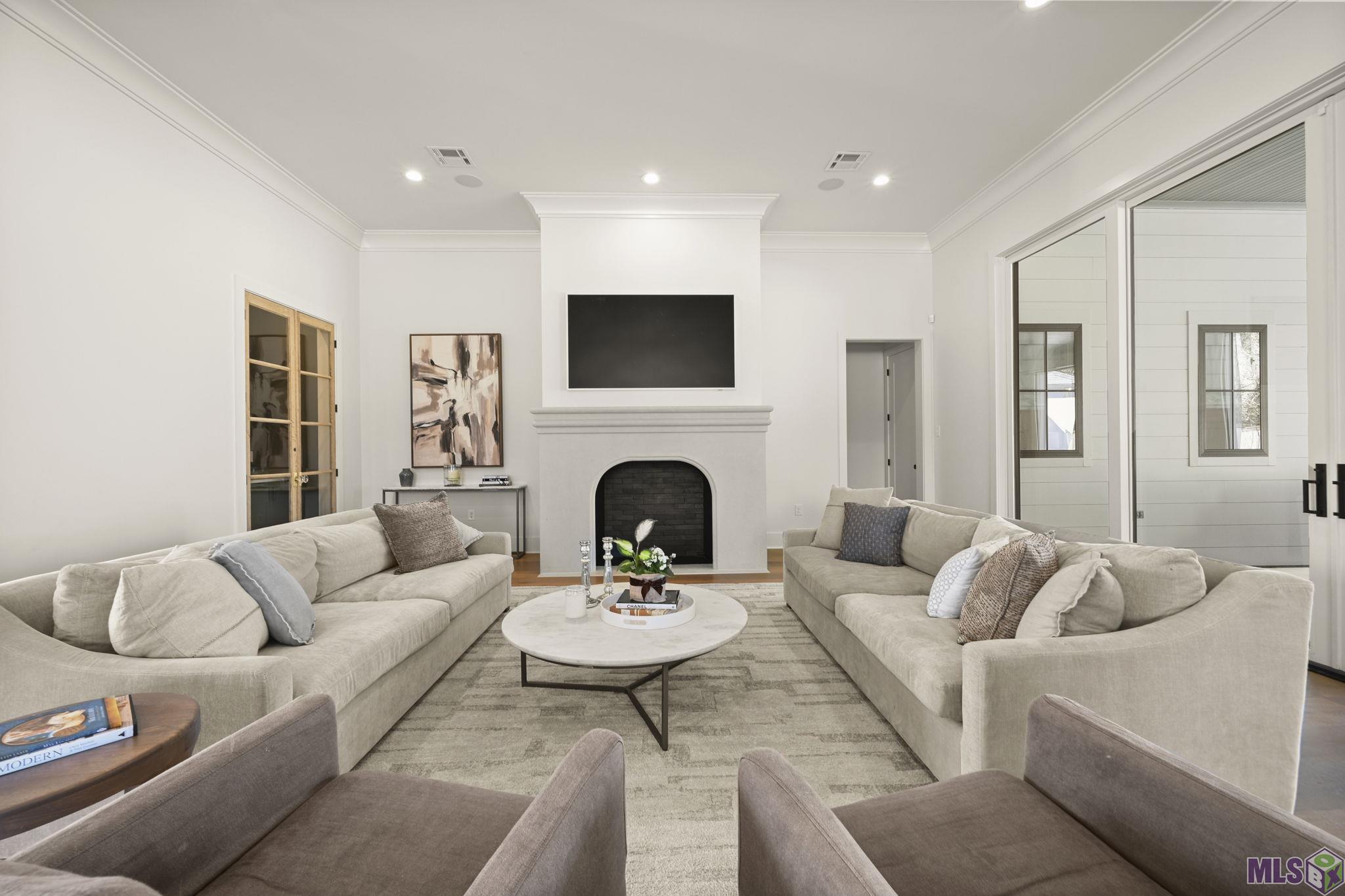 8228 Oakridge Drive Baton Rouge, LA 70810 - Photo 11 of 60