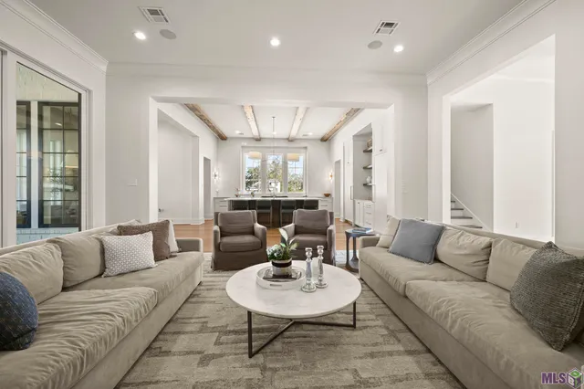 $1,854,308 | 8228 Oakridge Drive, Baton Rouge, LA 70810