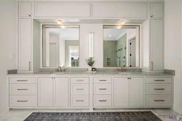 $1,854,308 | 8228 Oakridge Drive, Baton Rouge, LA 70810