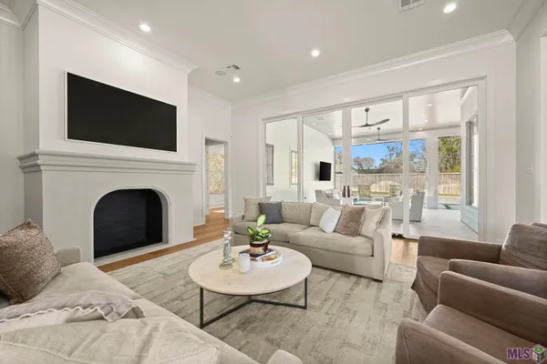 $1,854,308 | 8228 Oakridge Drive, St. George, LA 70810