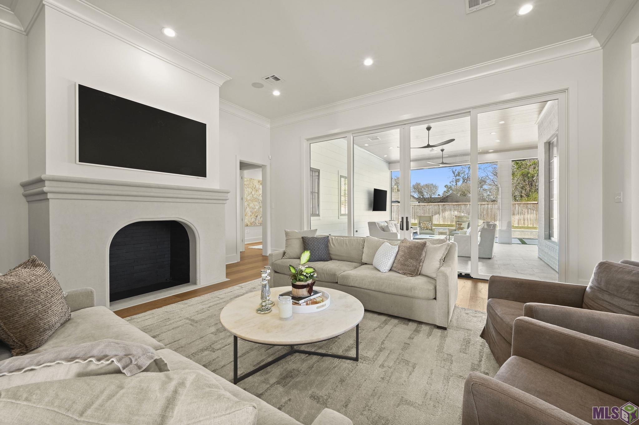 8228 Oakridge Drive Baton Rouge, LA 70810 - Photo 10 of 60