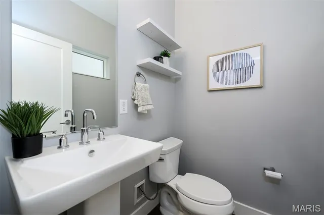 $565,000 | 4426 Vista Avenue, St. Louis, MO 63110