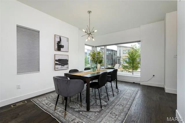 $565,000 | 4426 Vista Avenue, St. Louis, MO 63110