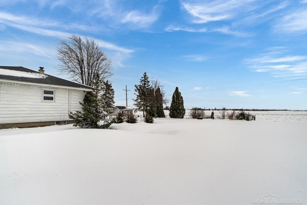 6075 Lynd Road Marlette, MI 48453 - Photo 27 of 30 50103203-26.JPG