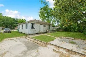 $100,000 | 2112 Licciardi Drive, Violet, LA 70092