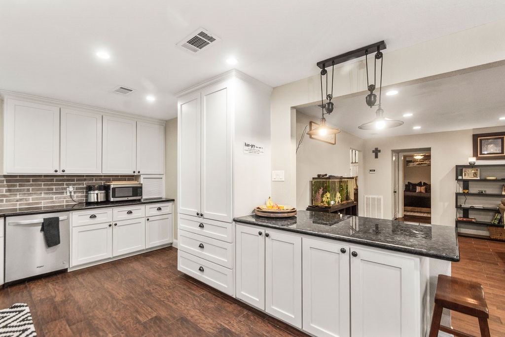 3804 September Drive Baytown, TX 77521 - Photo 12 of 32