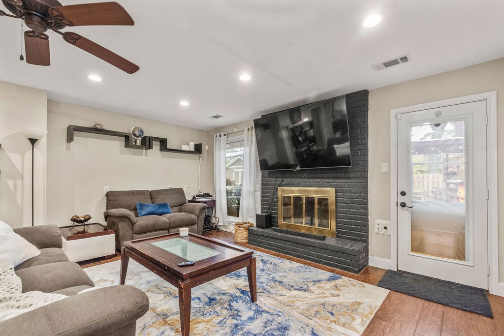 3804 September Drive Baytown, TX 77521 - Photo 17 of 32