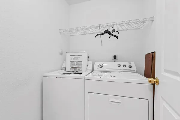 $2,850 | 1425 Northwest 36th Way, Lauderhill, FL 33311